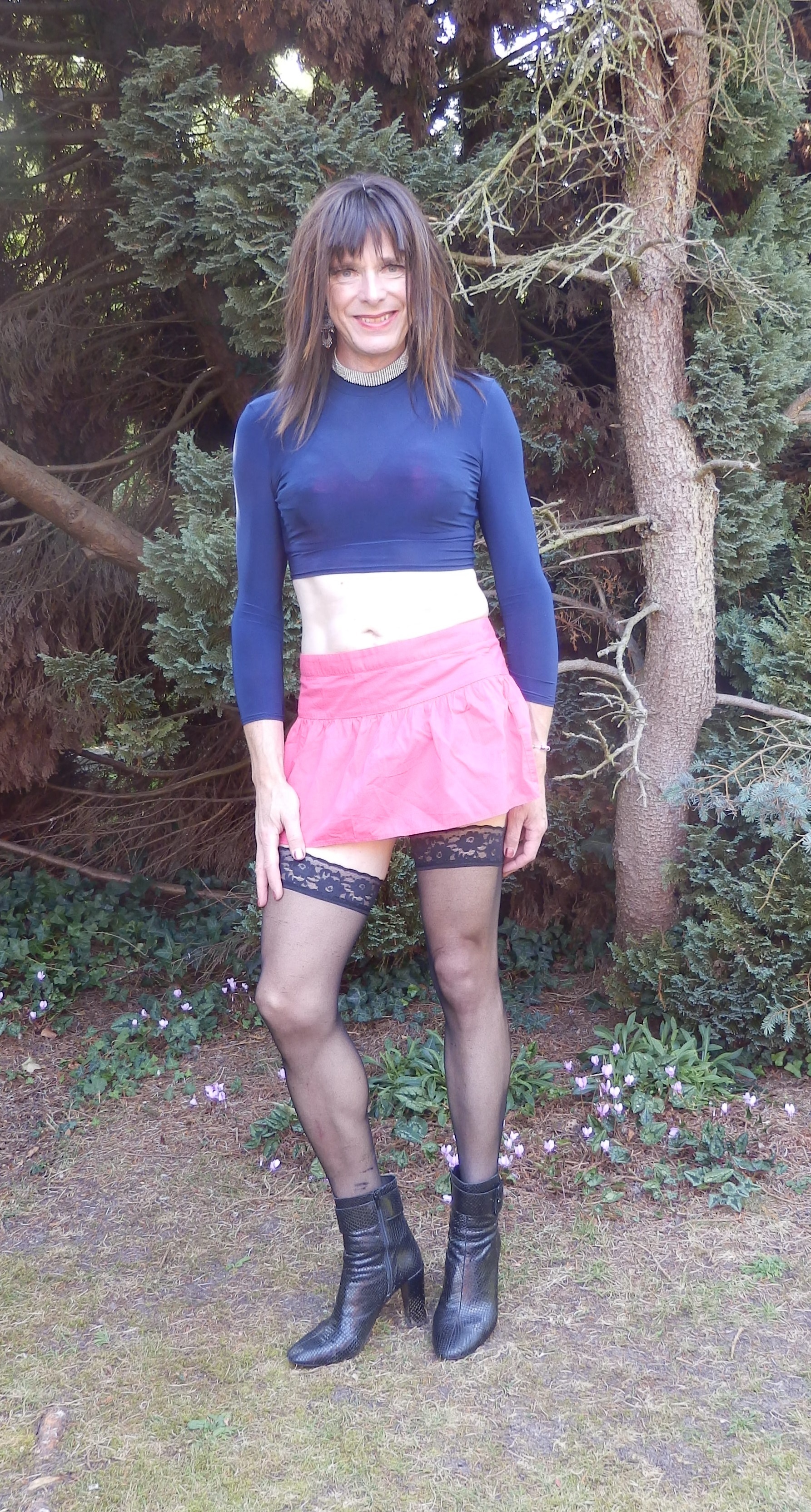 Sissy in the garden - 1 min only