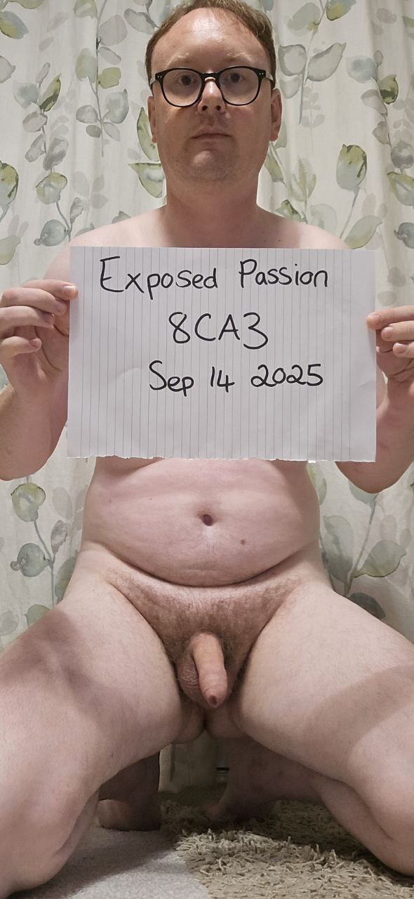 8CA3 - Exposed Fag Tom Richards