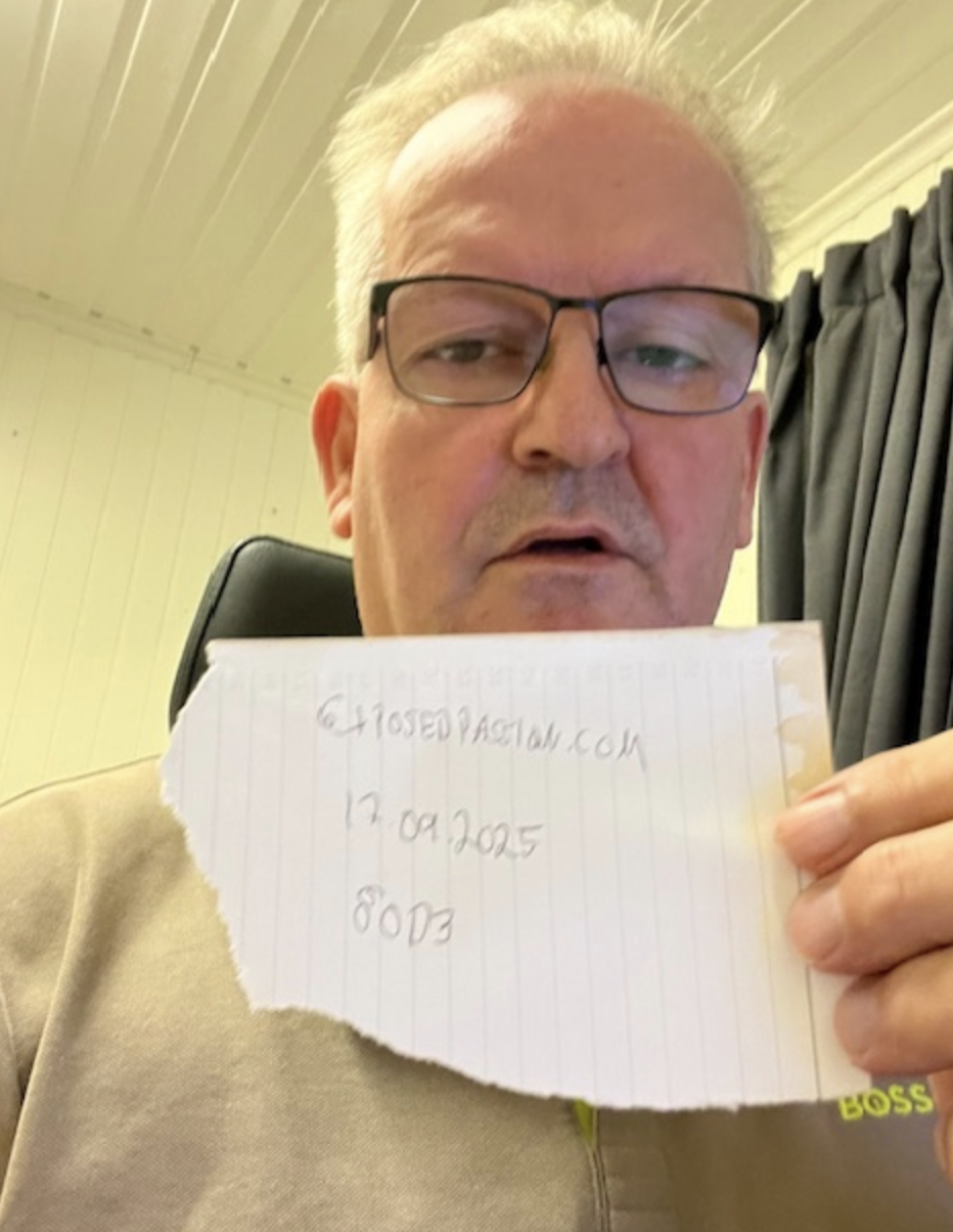 80D3 - exposed loser