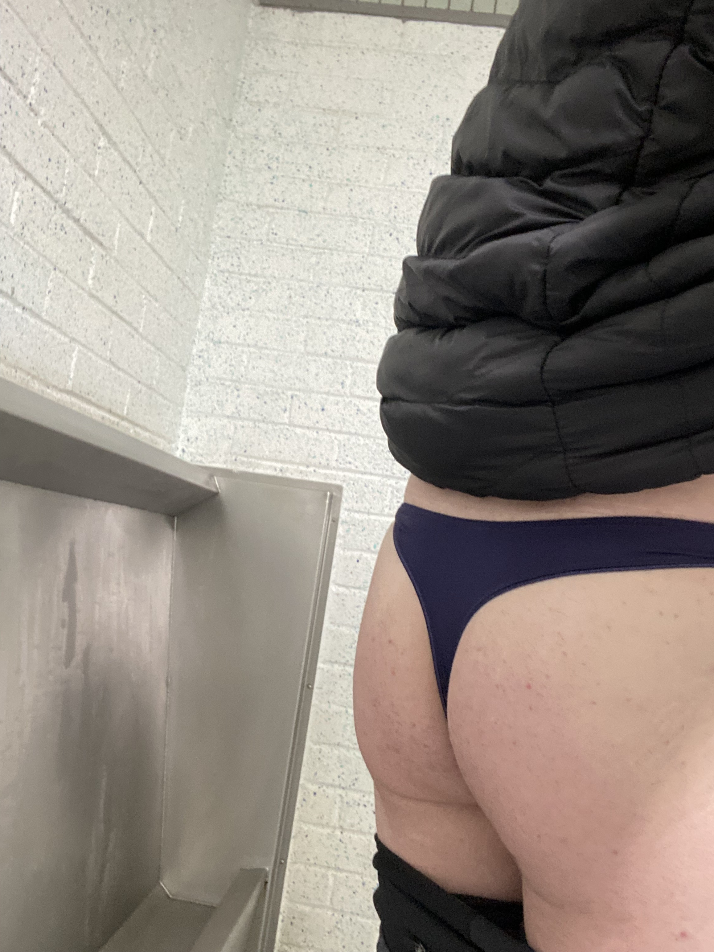 Sissy public toilet risk 