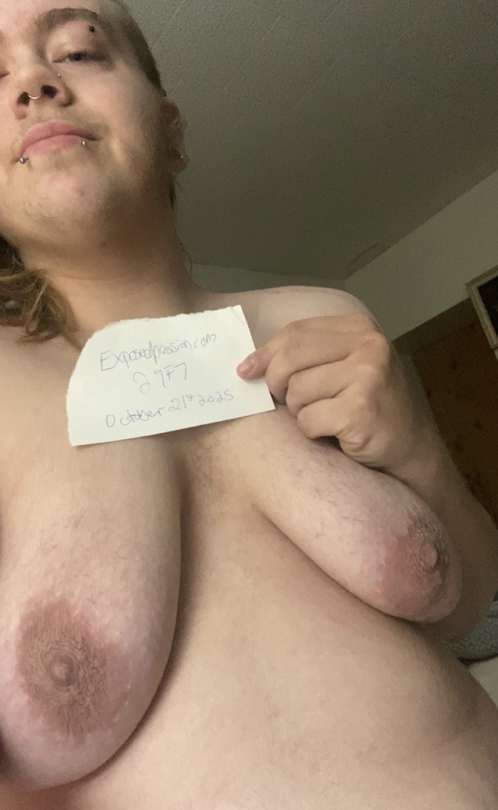 29F7-New slut needing to be exposed 