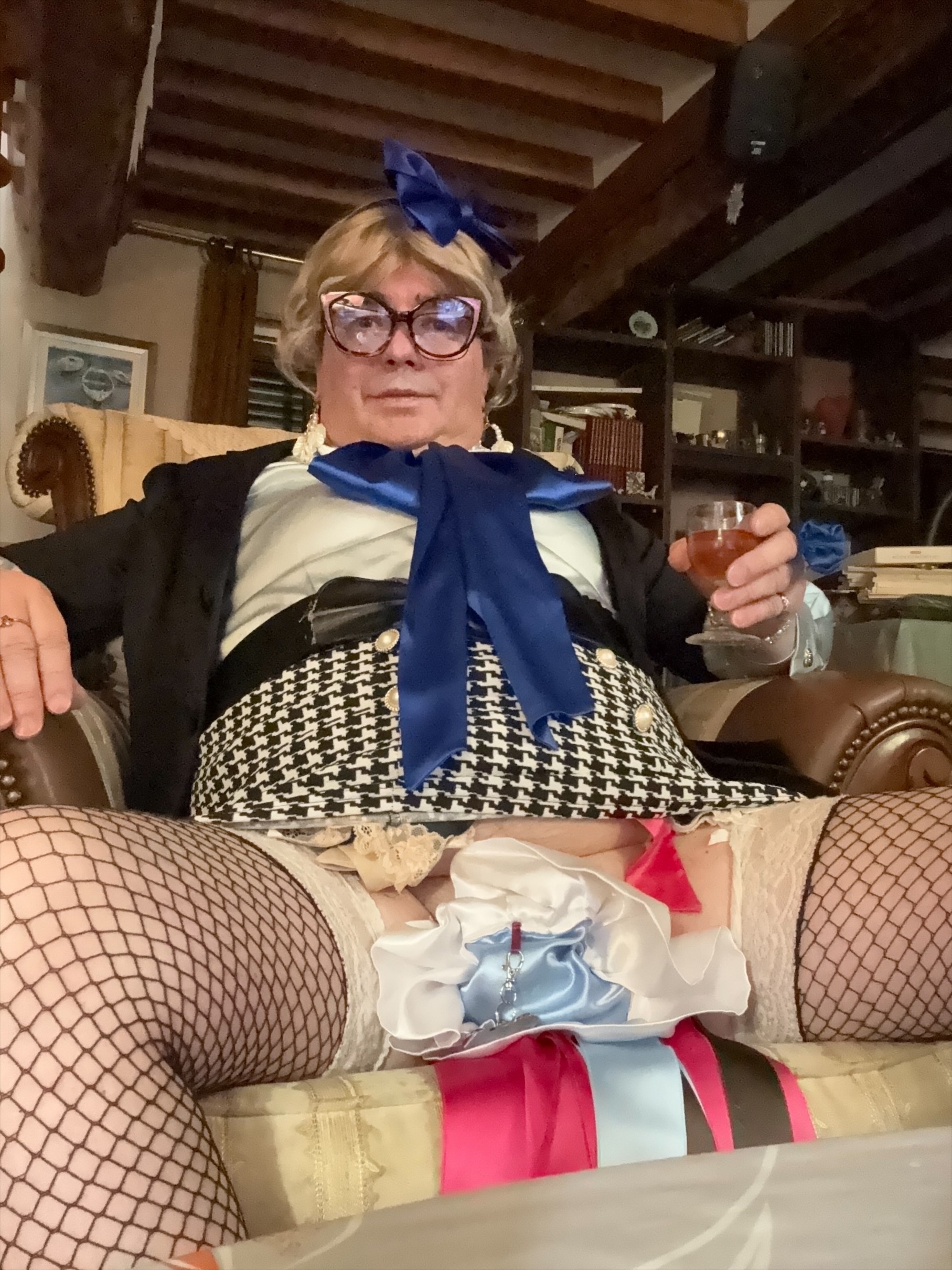 Sissy Ingrid la pute de Tata Suzette