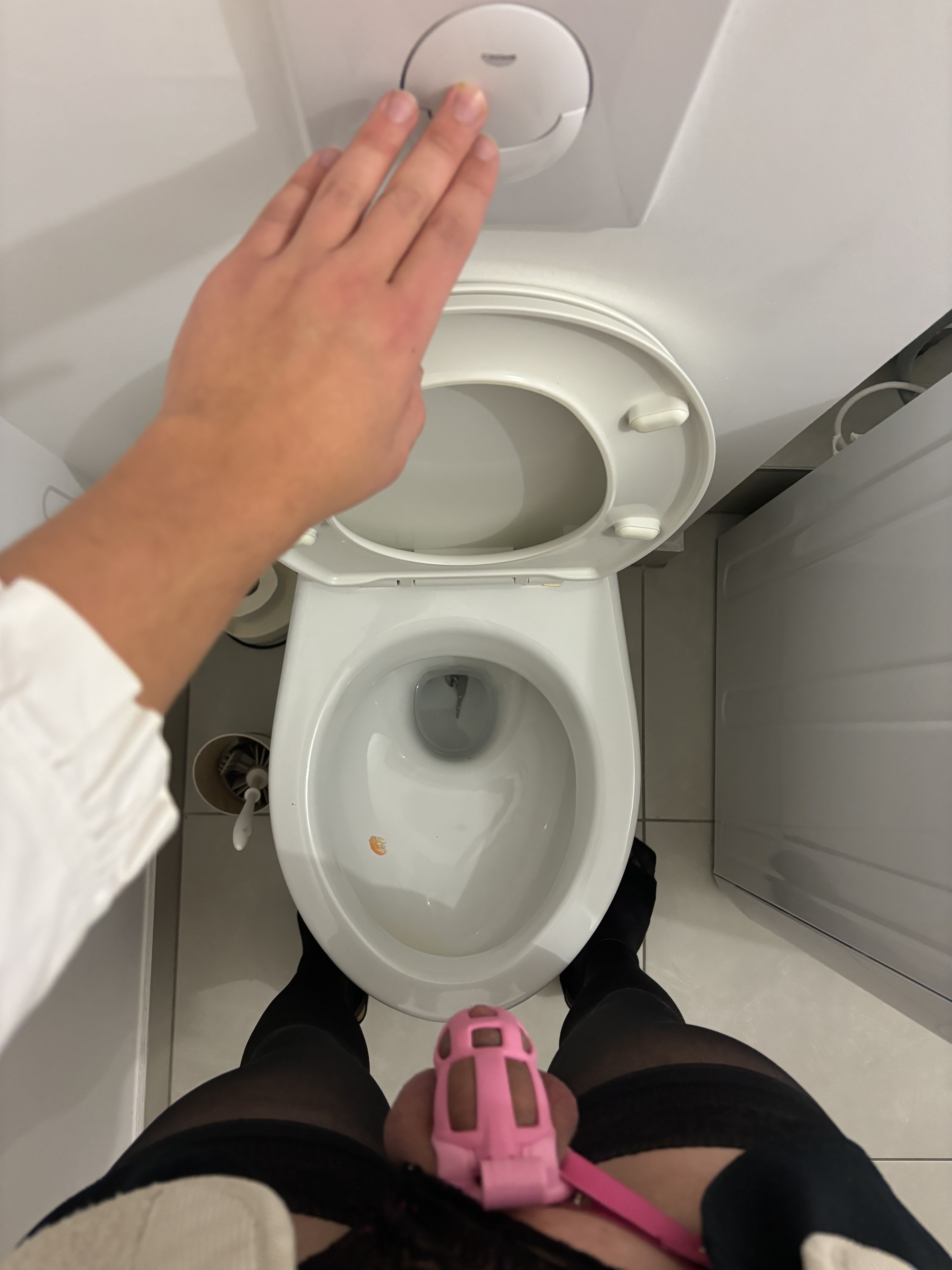 Sissy flush is chastity key