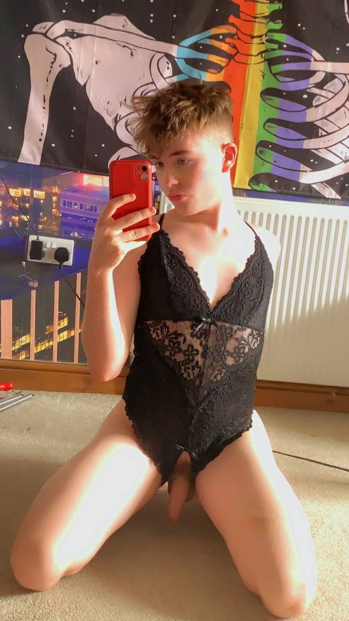 Small dick sissy @dhuxon on tg
