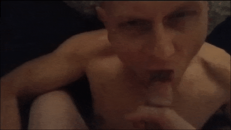 Fag cum eating
