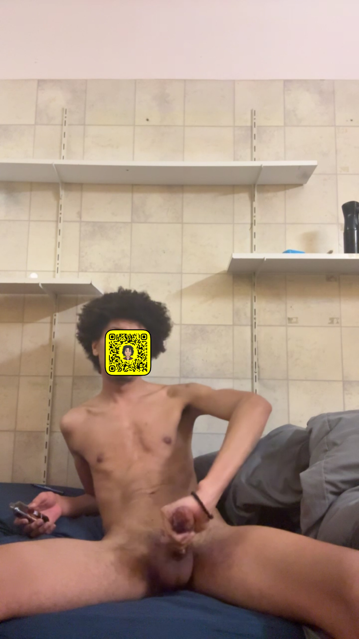 This fag cant stop gooning
