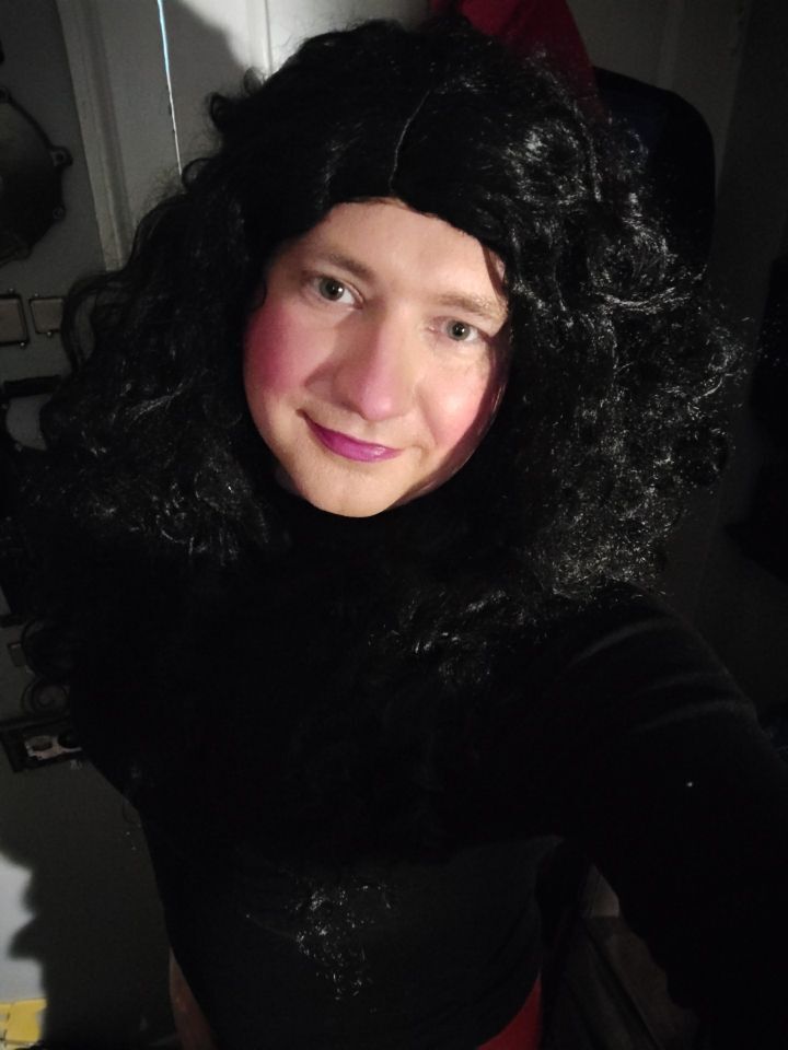 Wigged Beta Bitch Outed