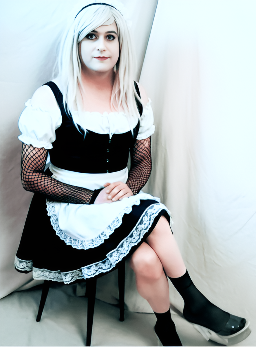 Sissy Maid Michele