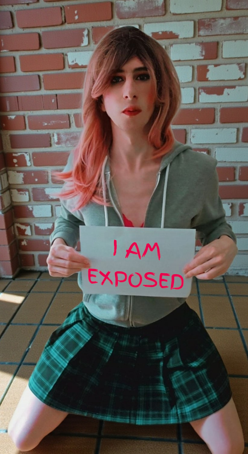 Exposed Dutch sissy Julia is asking for extension