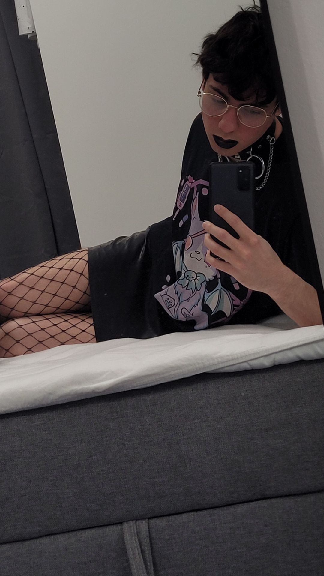 FEMBOY IN LATEX SKIRT