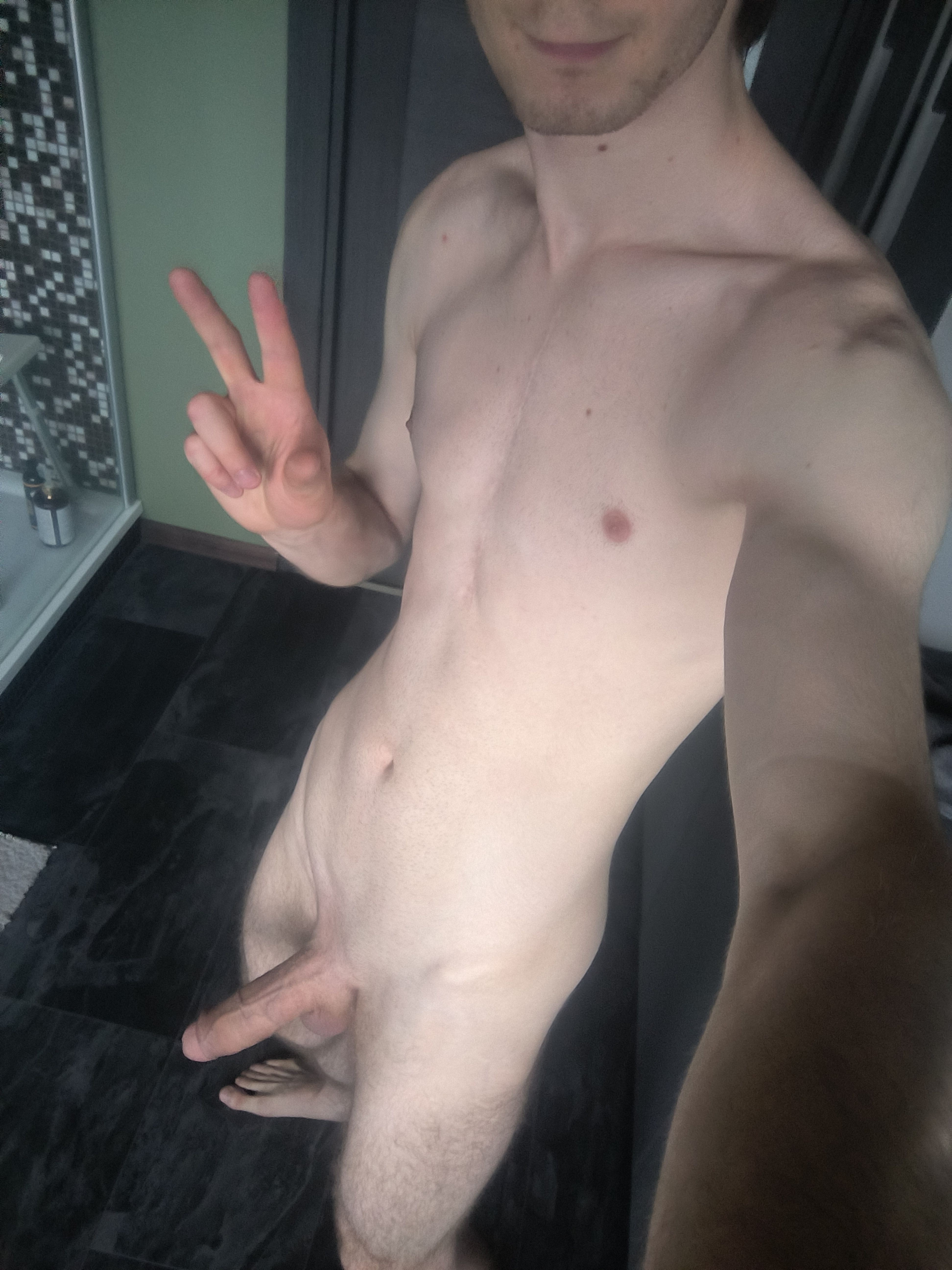 </3