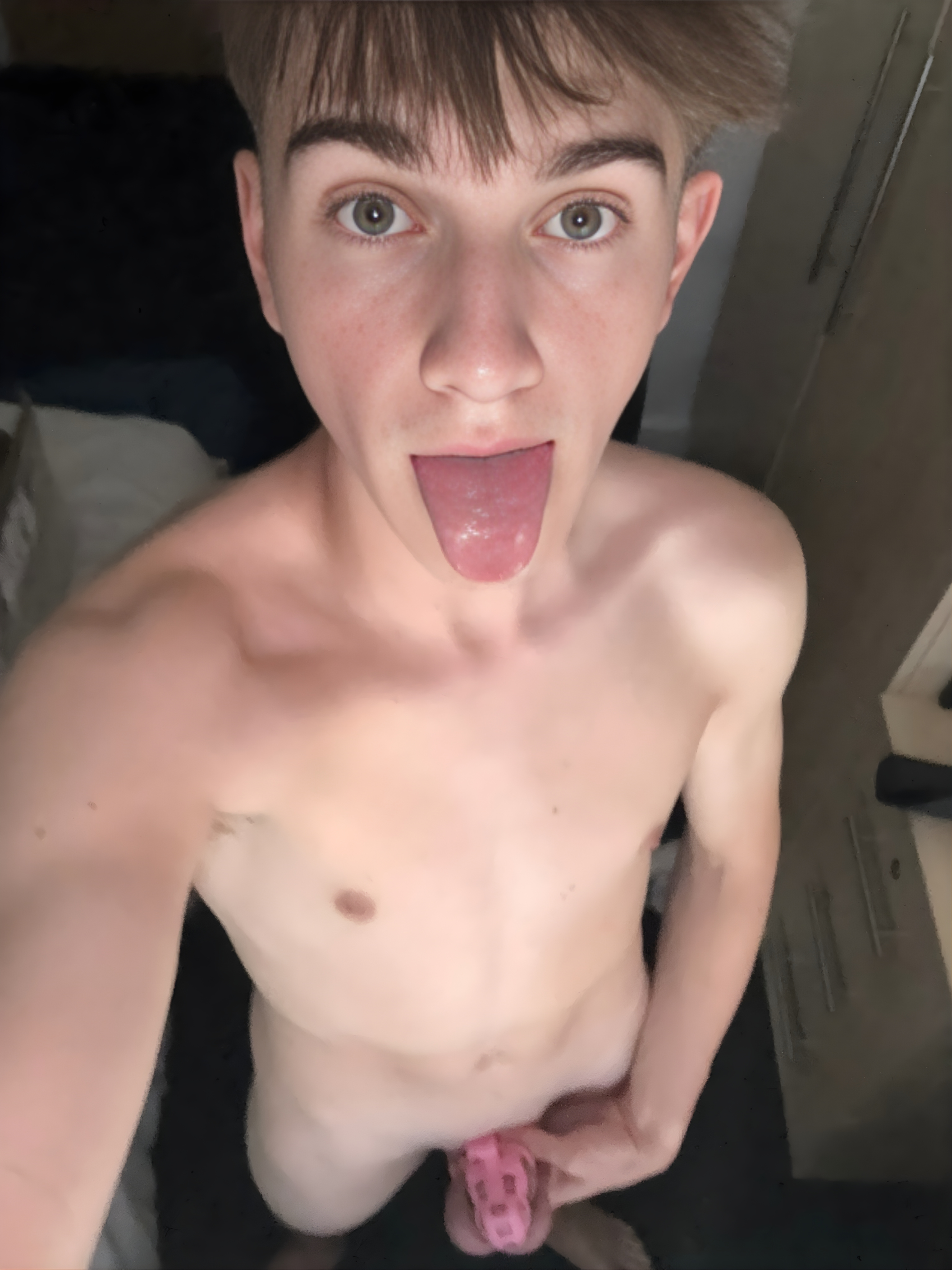 cute 18 year old fag