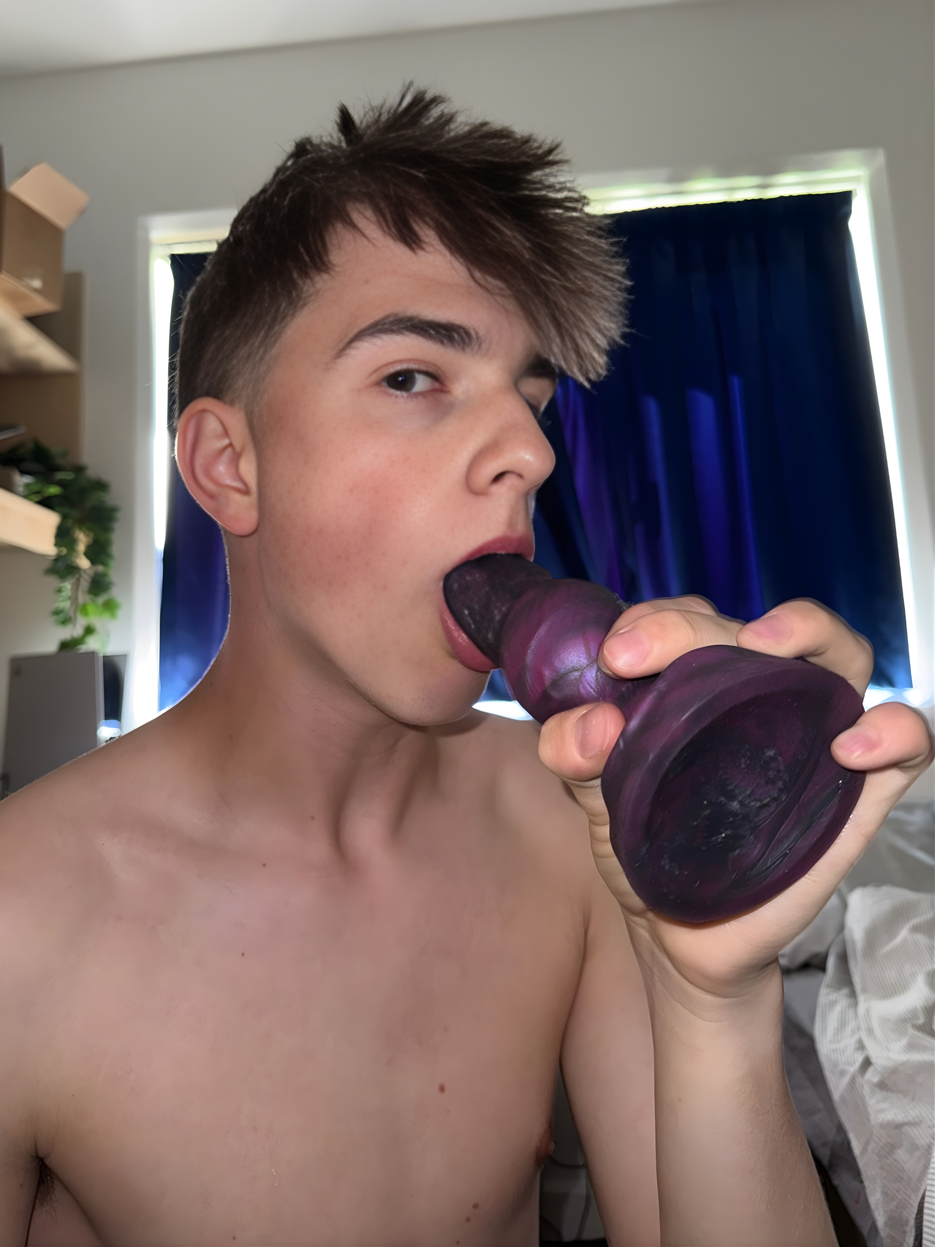 wish i was sucking your dick tbh