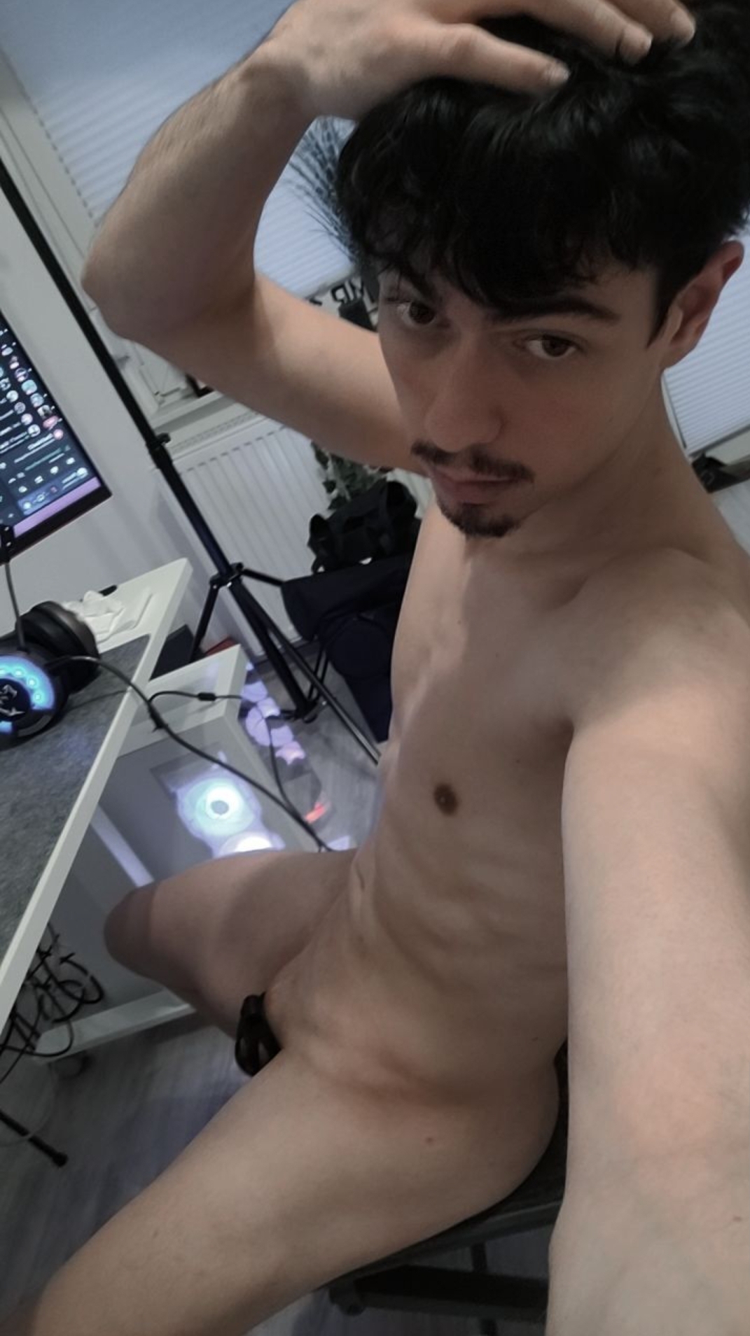 Locked up sextoy 🤭