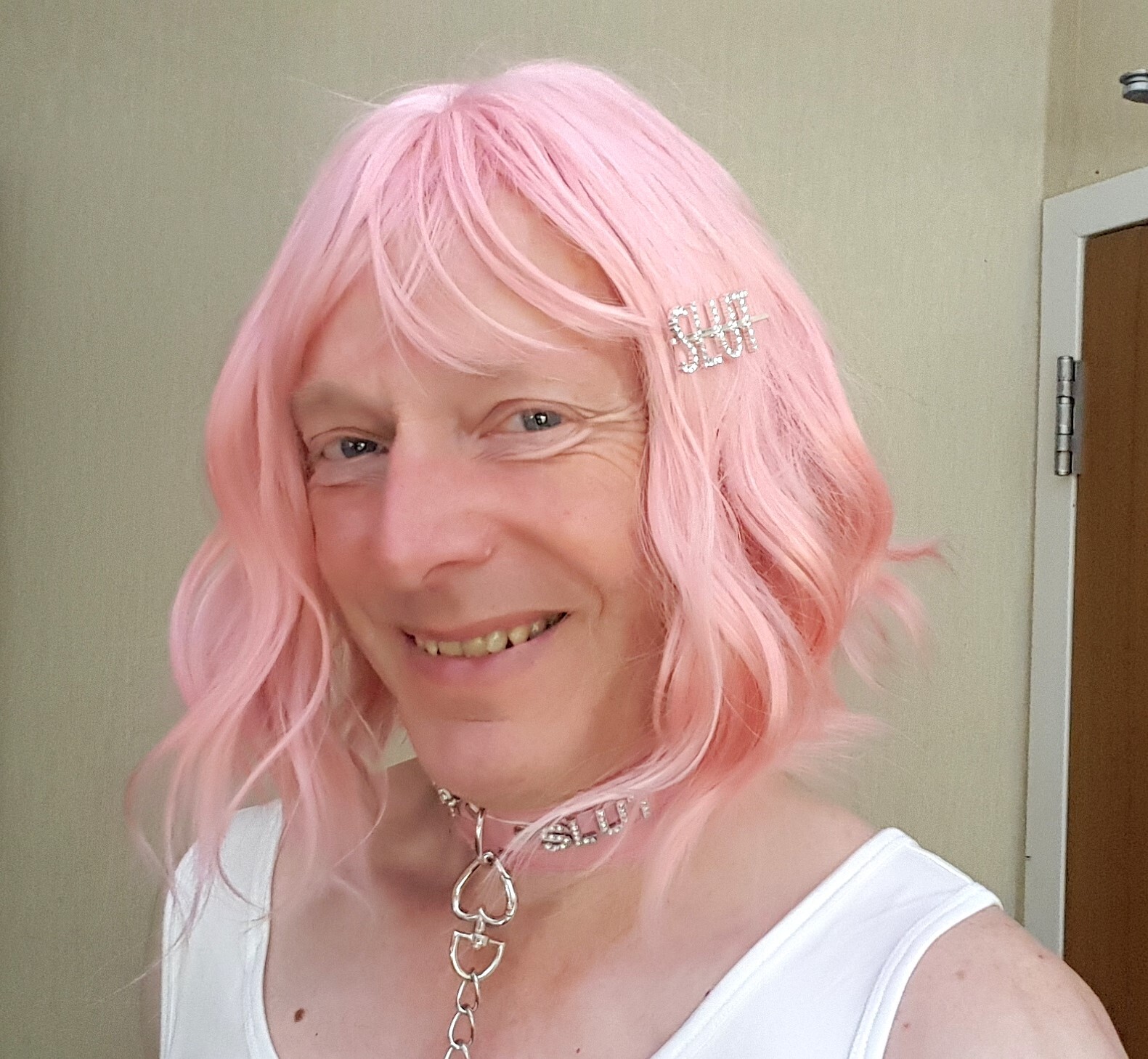 Quick sissy face risk