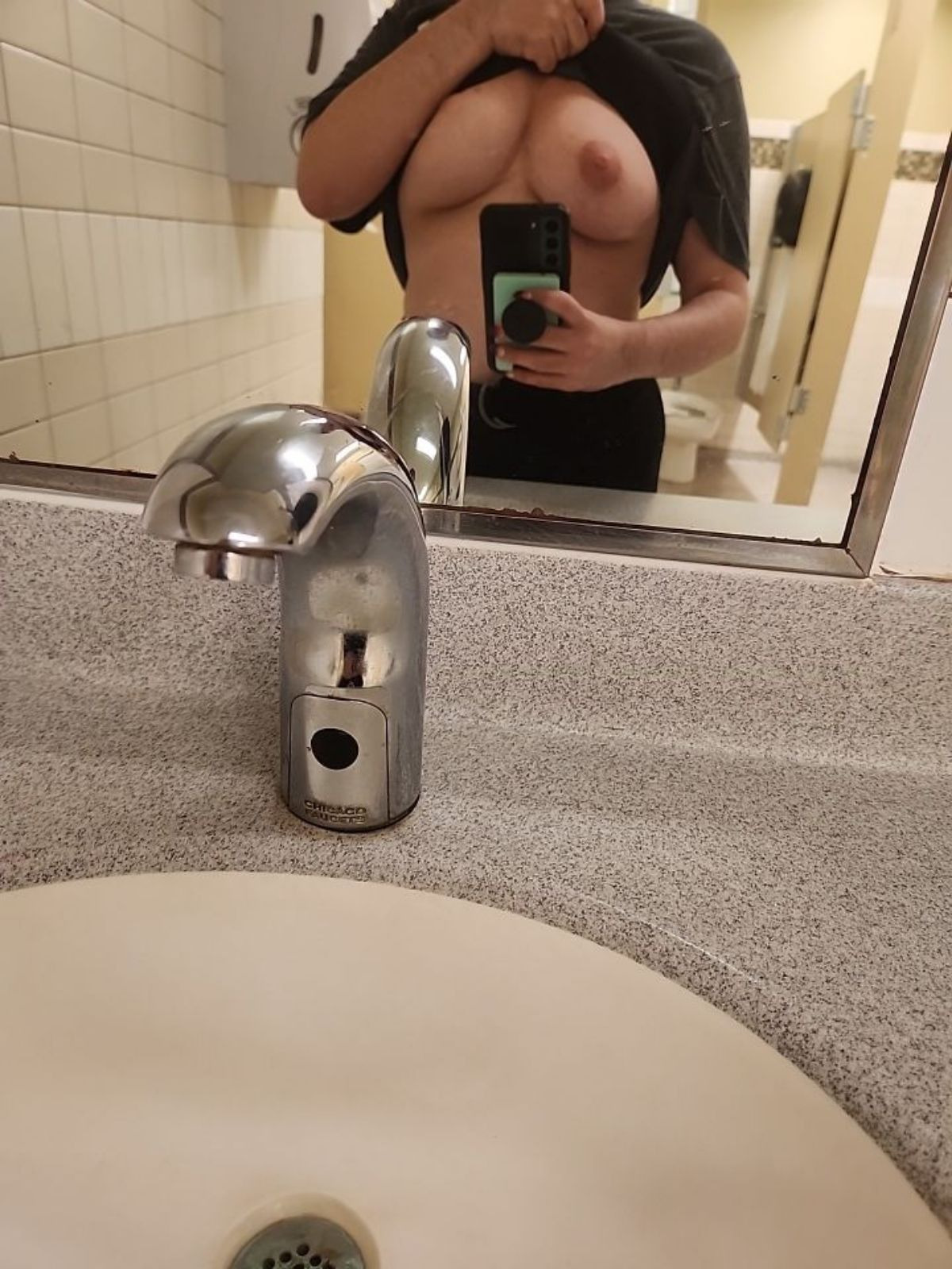 Tits out in public bathroom 🤭