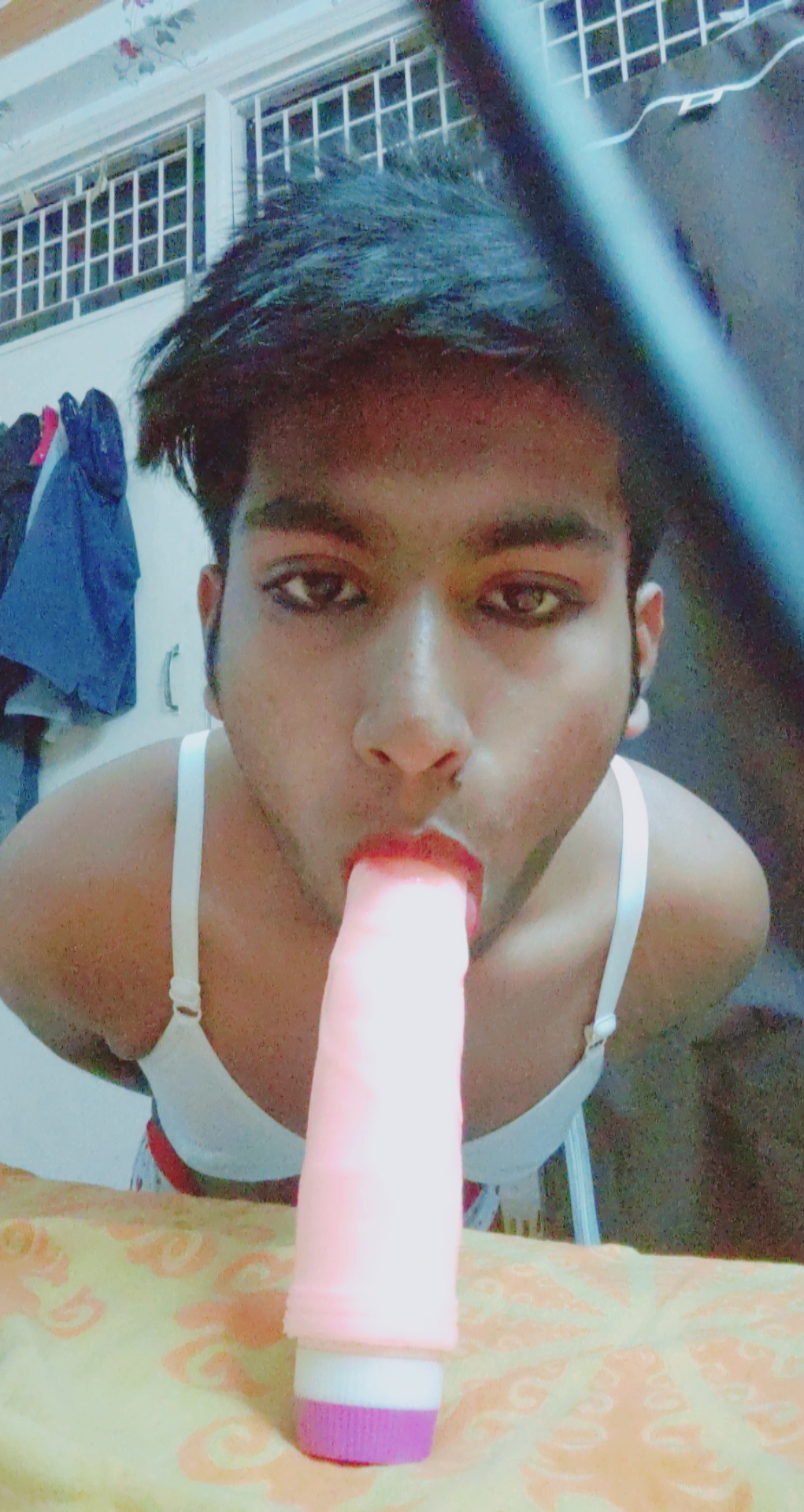Sissy Rishi wanna get exposed mercilessly