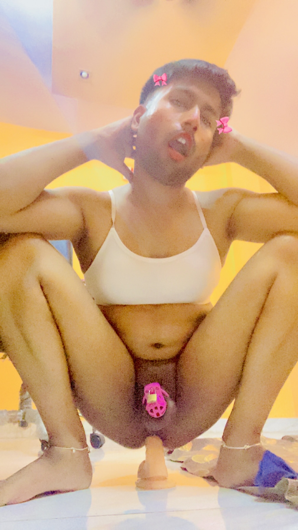 Exposed this faggot sissy rishi