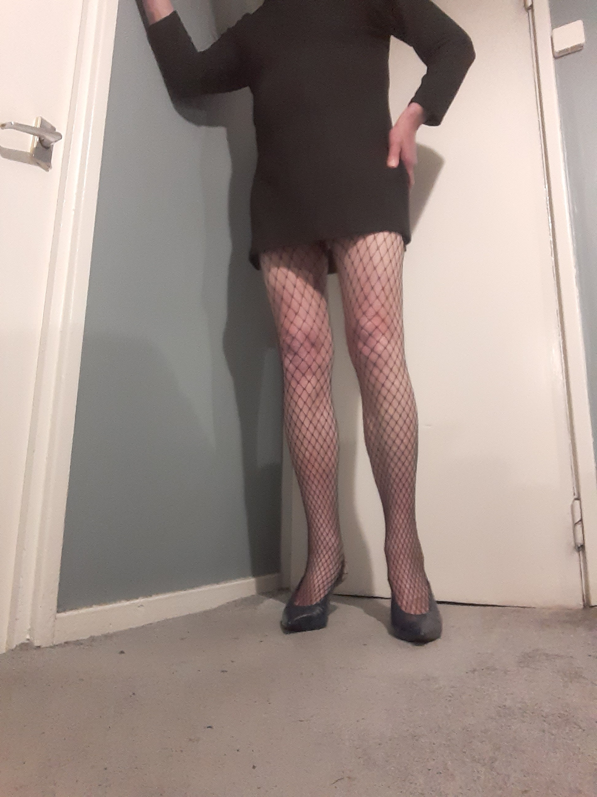 Scottish fag in fishnets