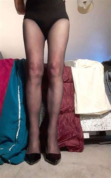 Scottish fag legs. 100 days locked= face shown