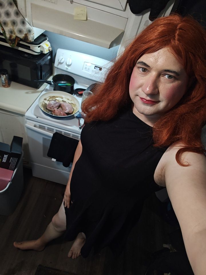 House Wife Sissy?