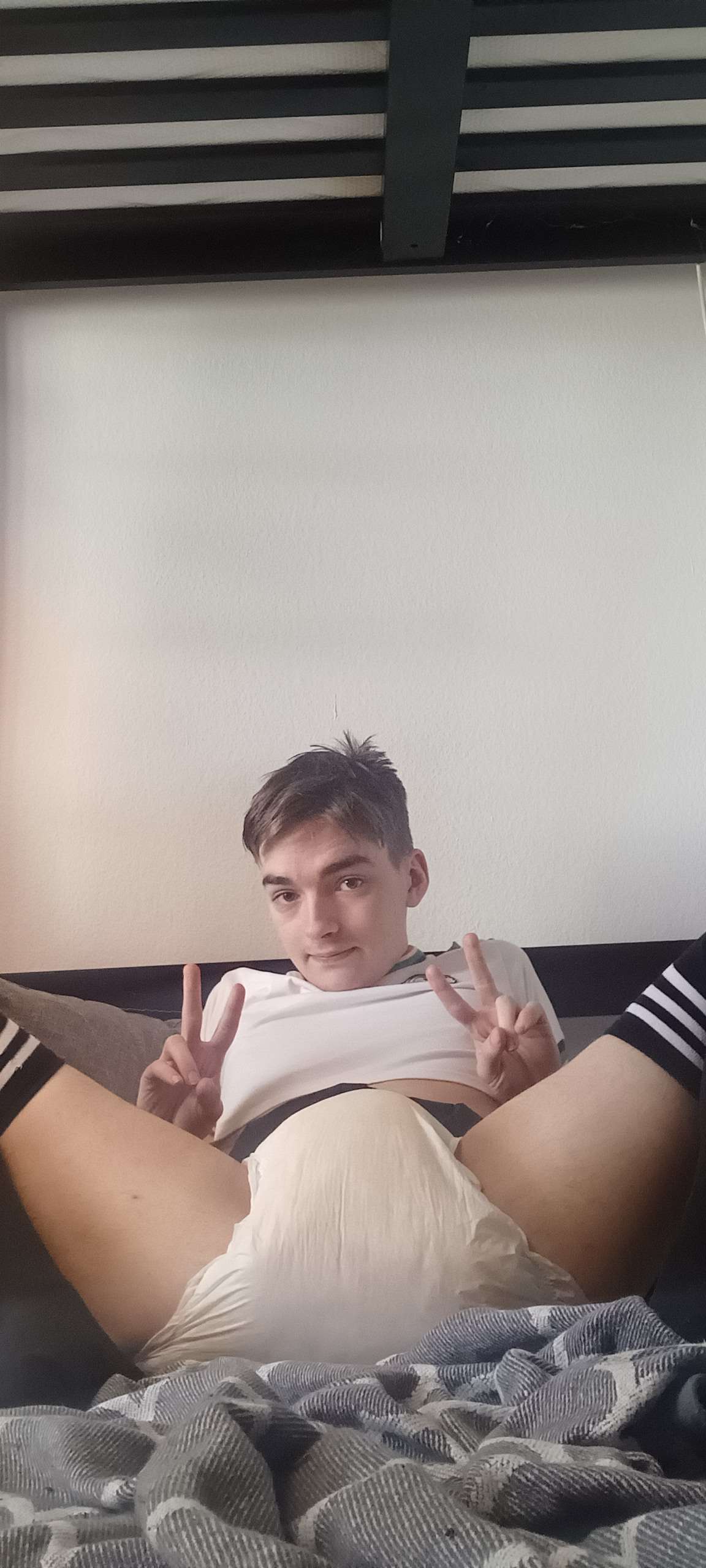 Im such a diapercucked loser virgin @-@