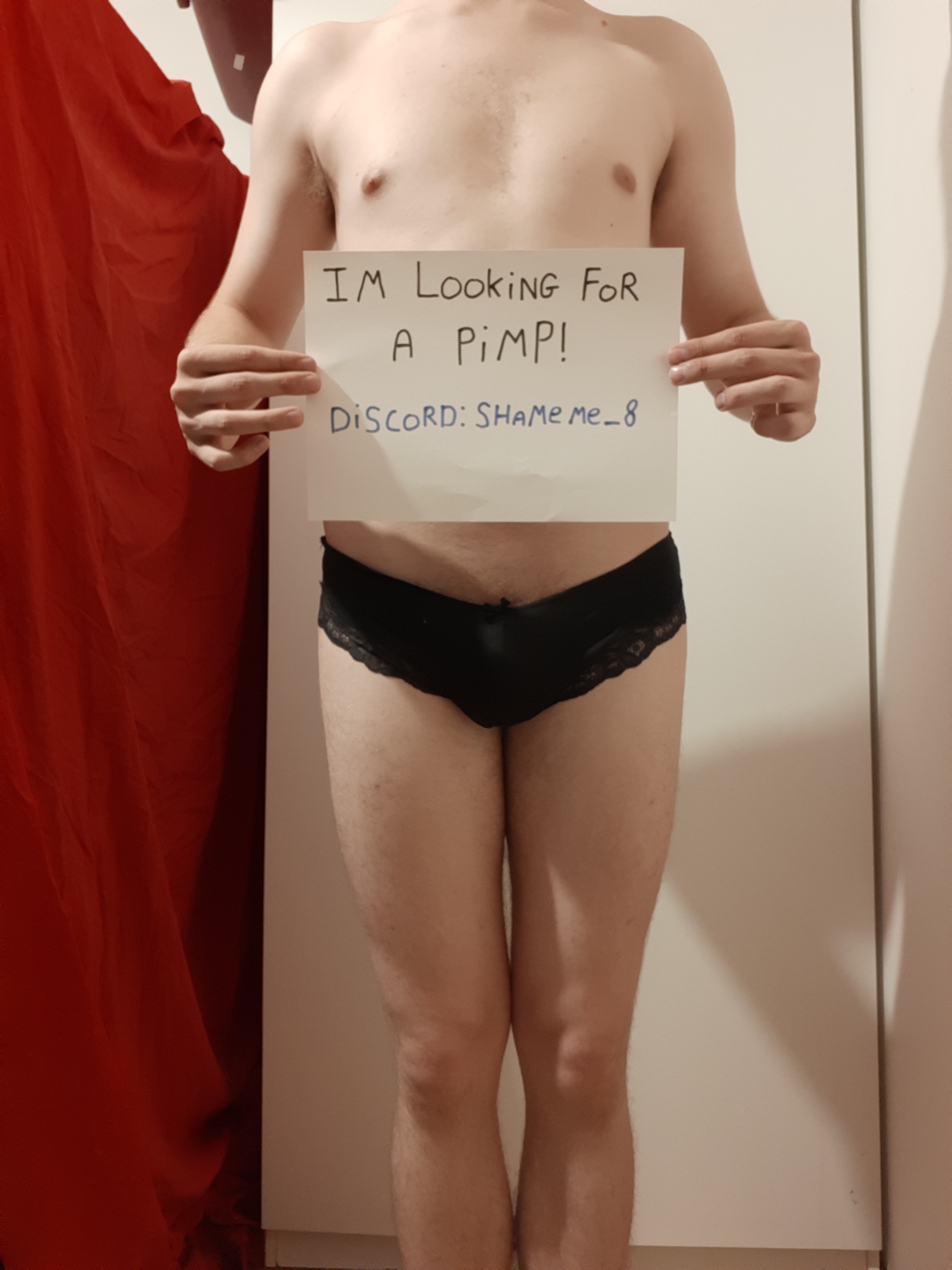 I'm looking for a pimp to pimp me out