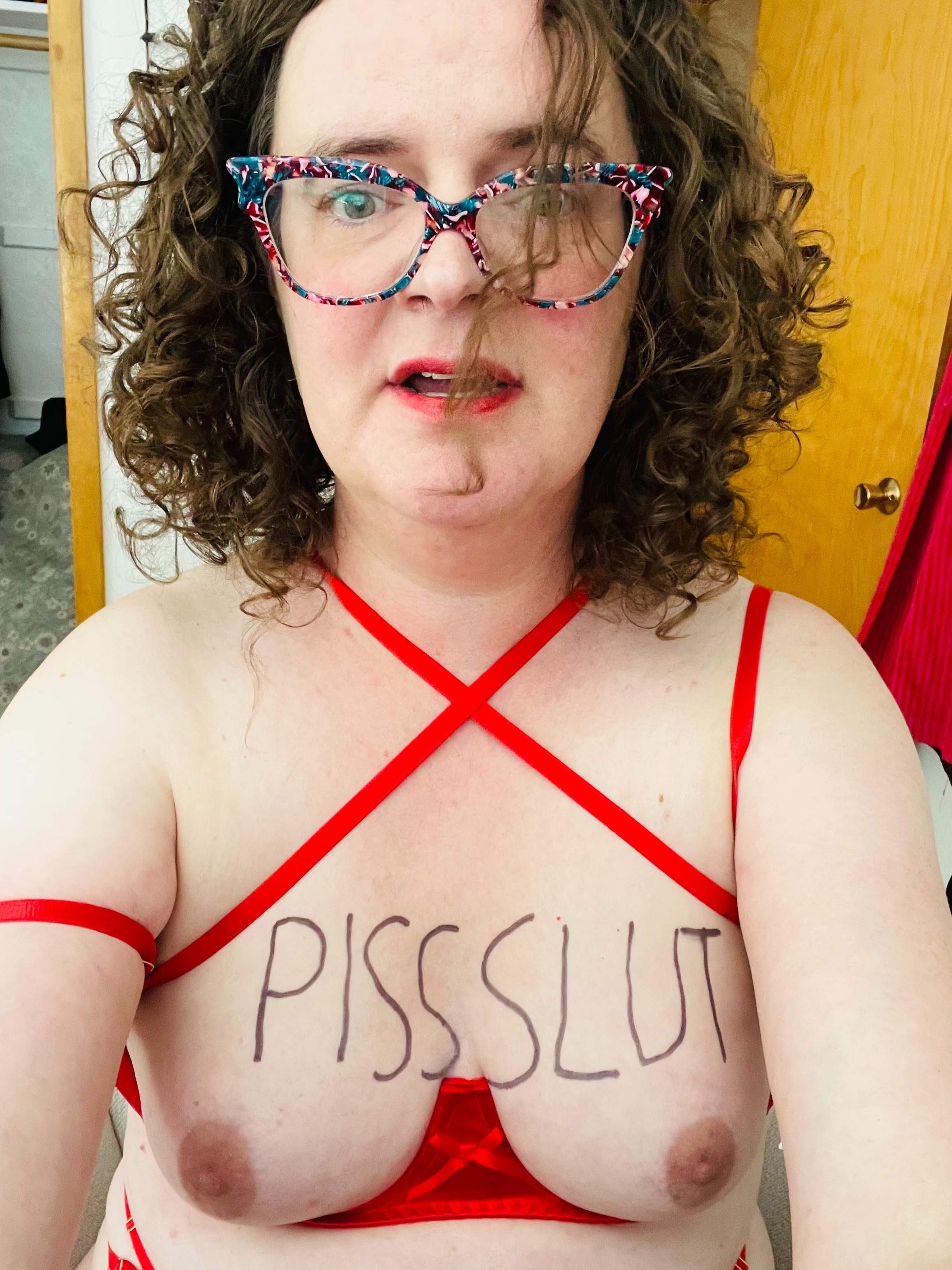 Piss slut