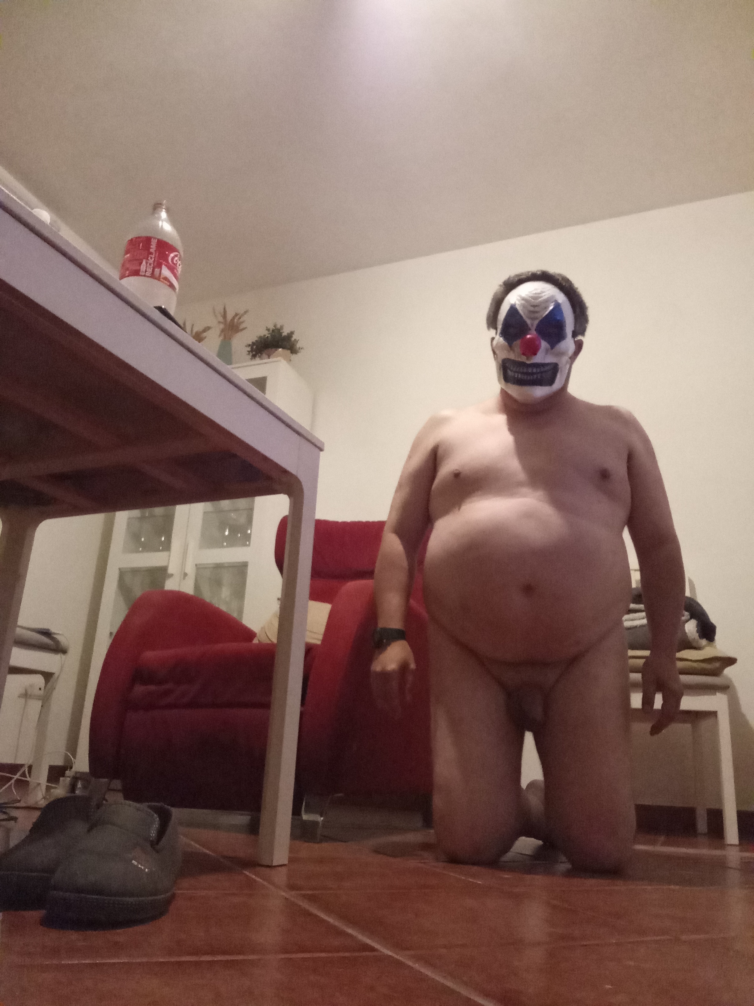 Fat pig in mask pose