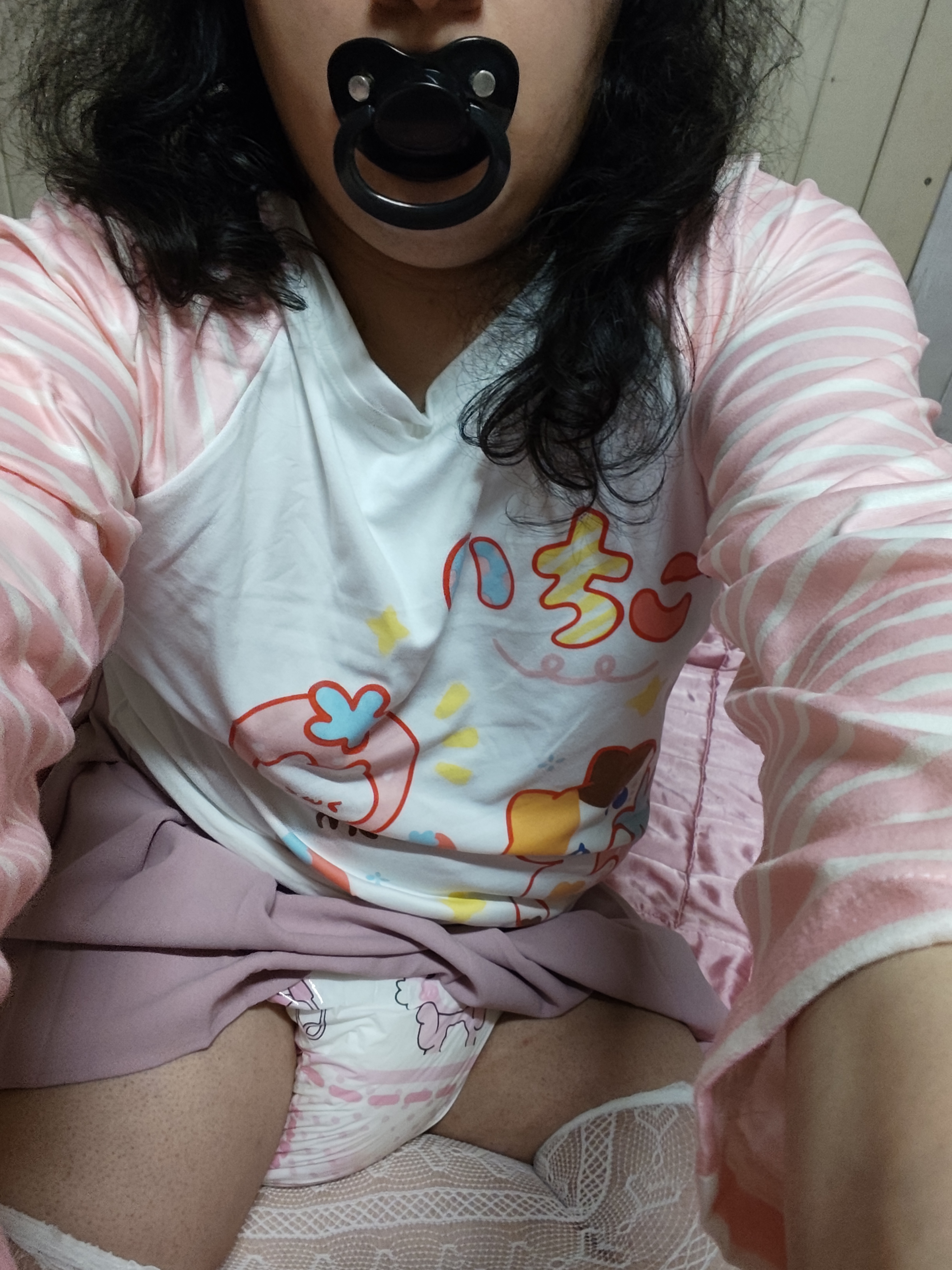 Pls don peek under my skirt