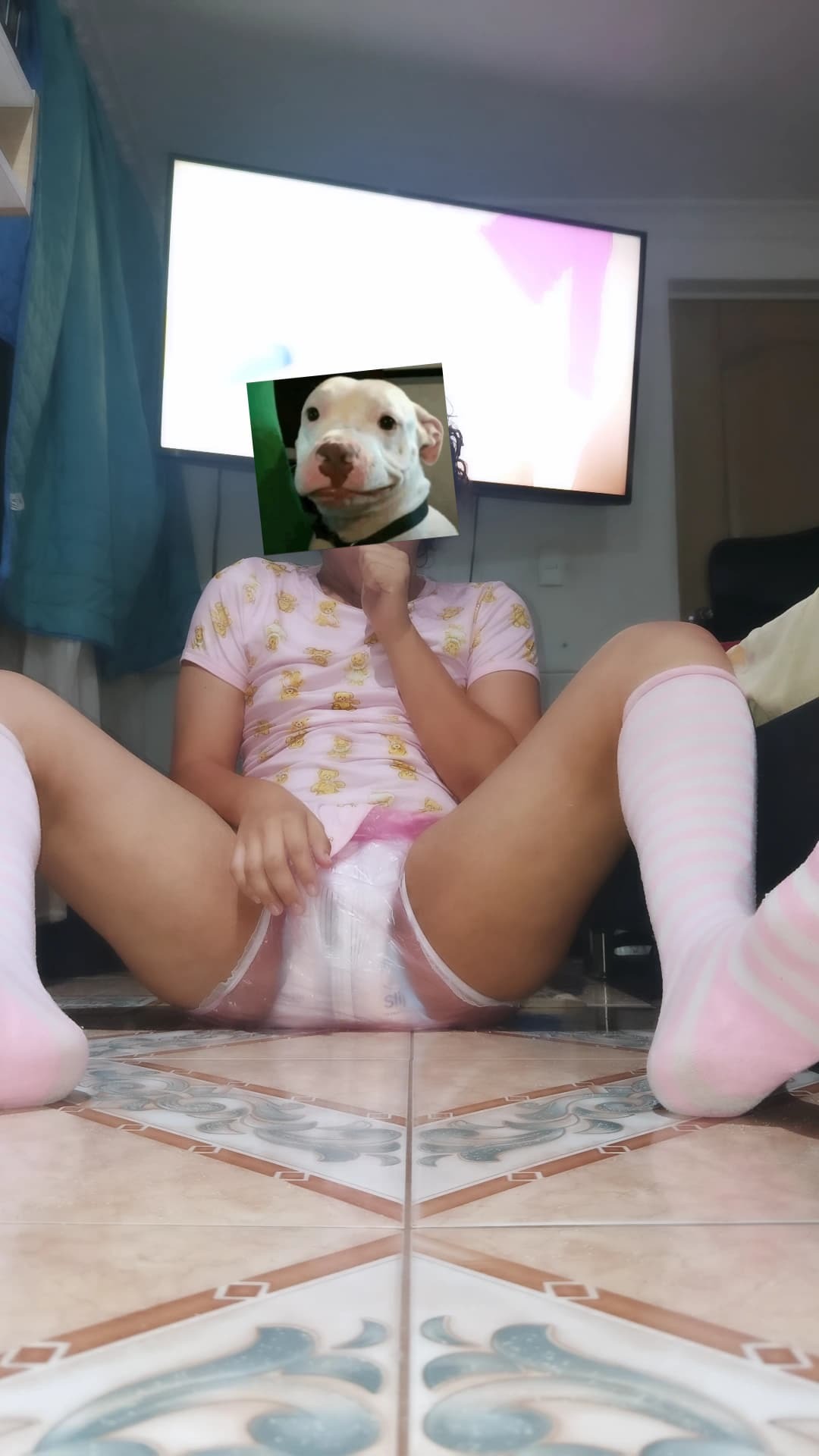 Hehe I'm a pink diaper sissy