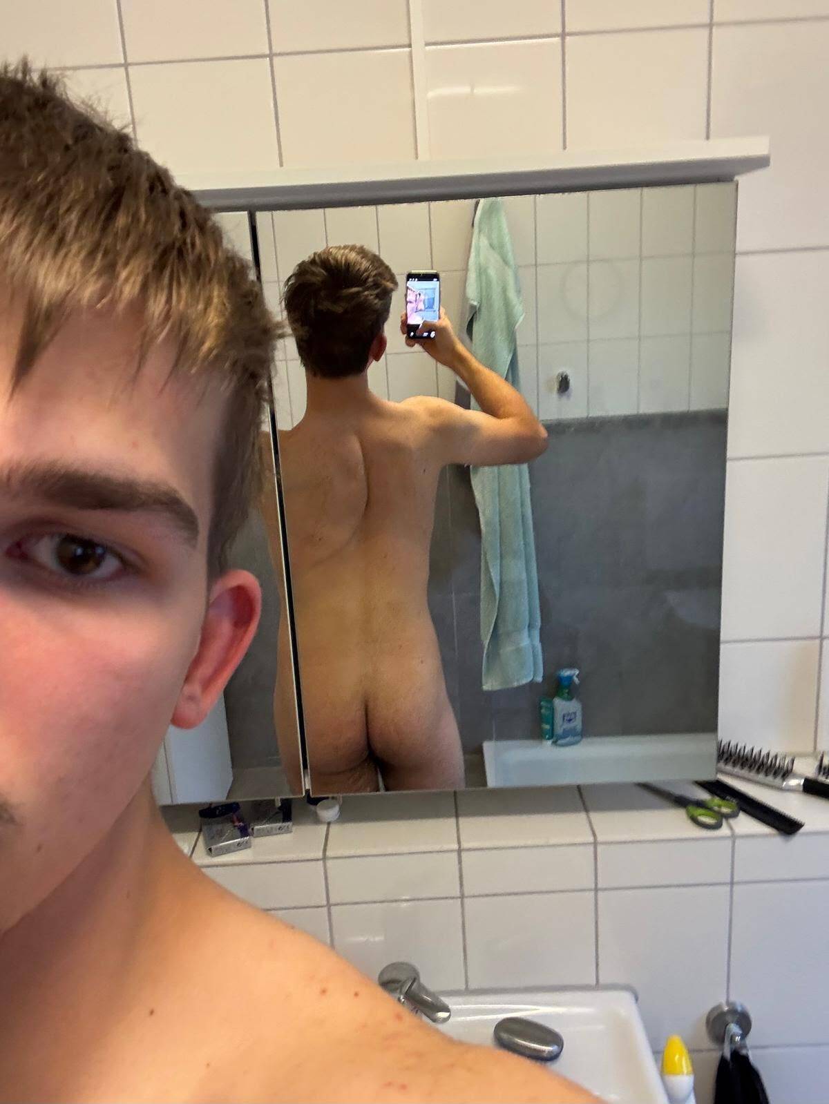 Wanna cum on my 19yo butt?