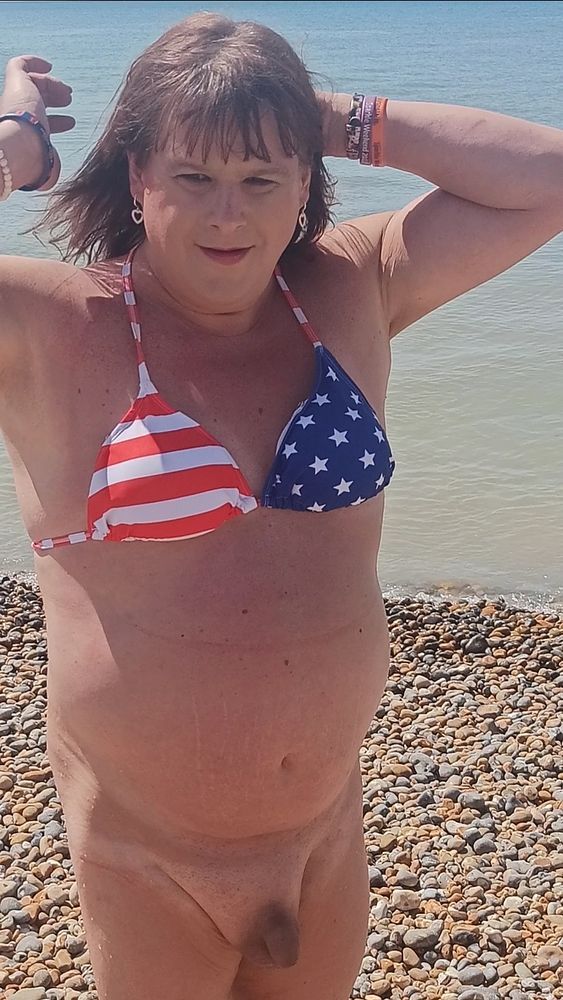 Brighton nude beach 2021