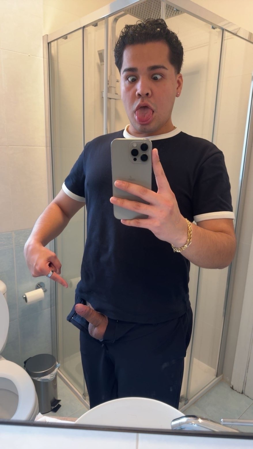 Exposed fag