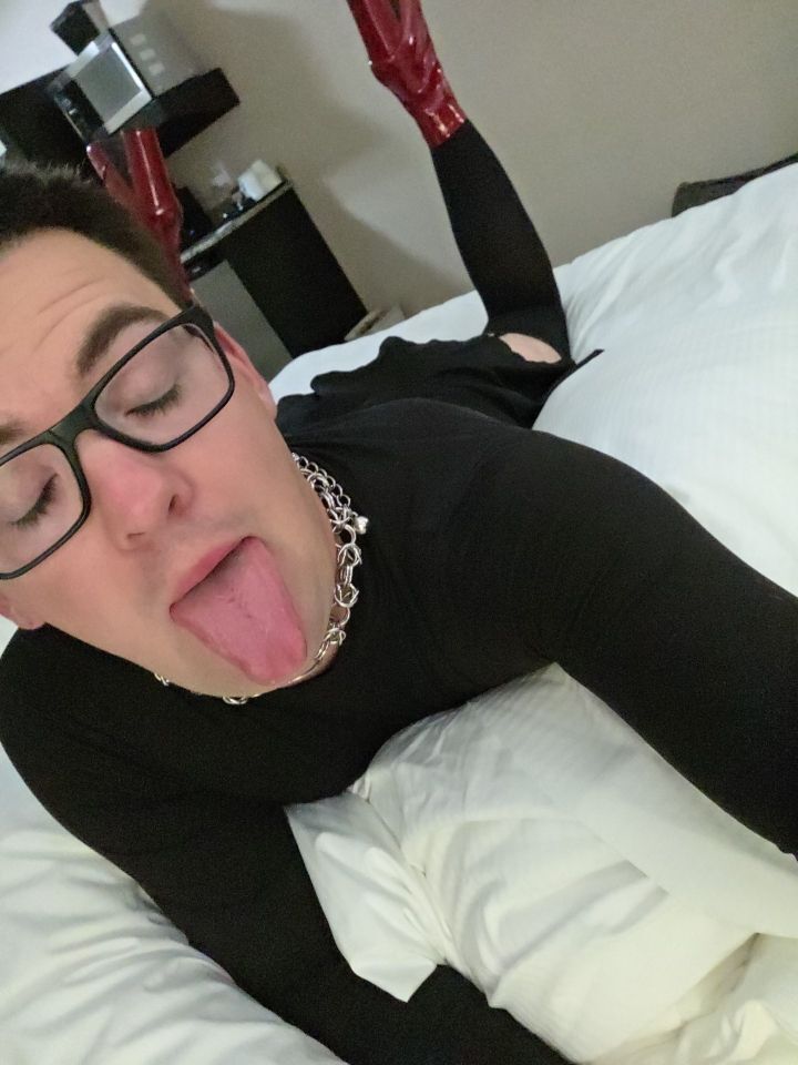 Quick risk Sissy nicole 🇨🇦