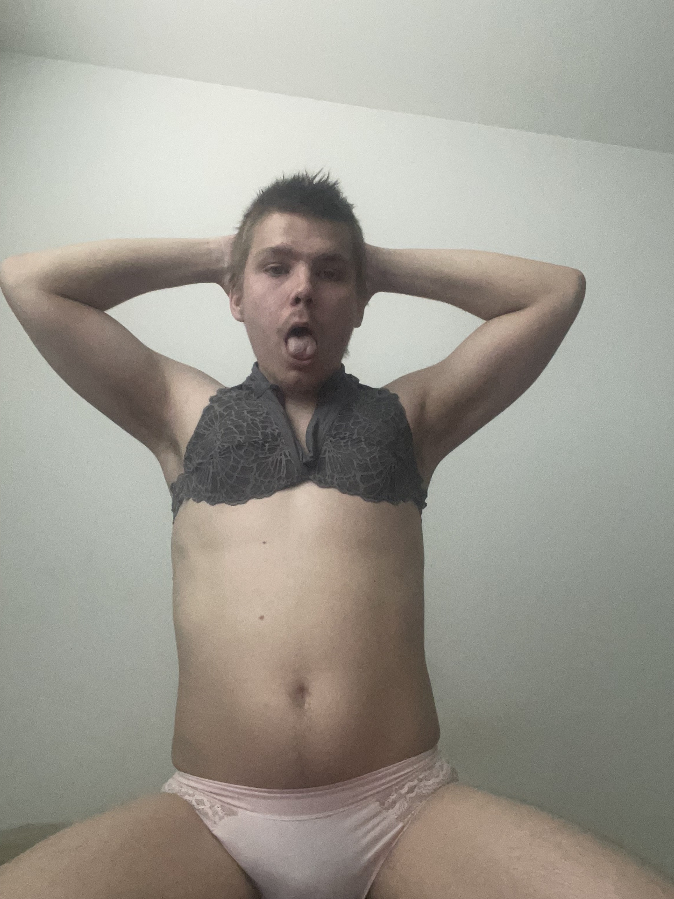 Exposed fag kik: Posurejon