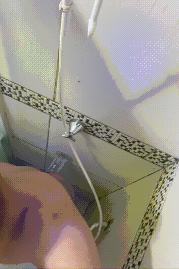 FAGGOT TAKING A 30CM DILDO