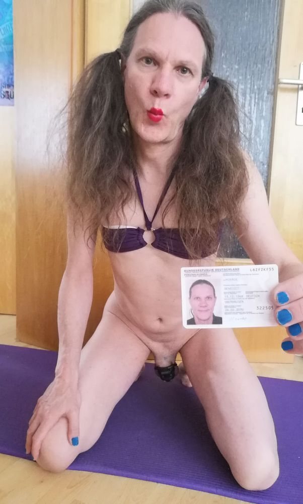 exposed Sissy