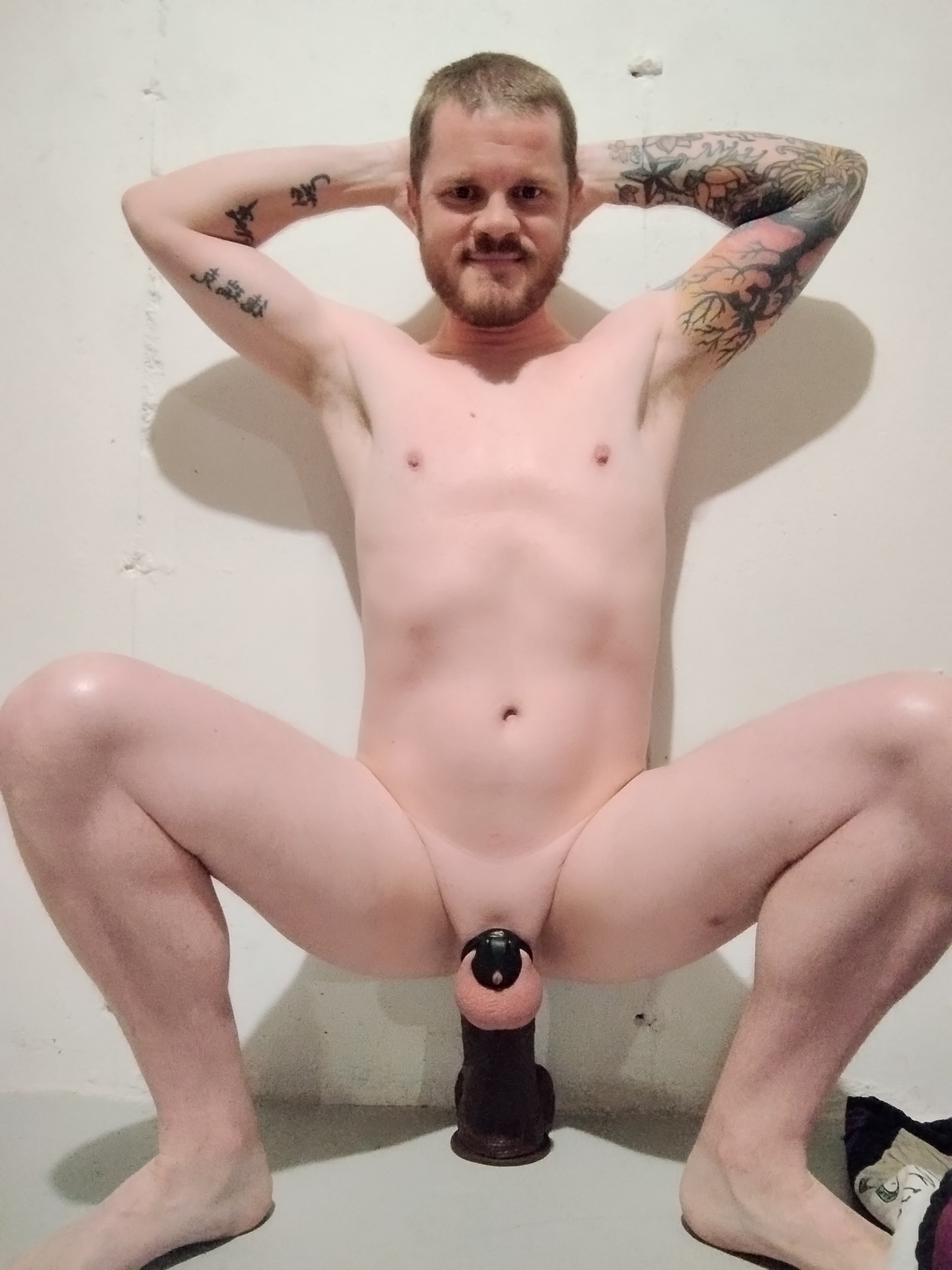 Faggot Derek Craig