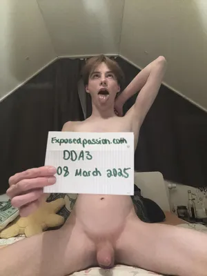 Dumb fag exposed 