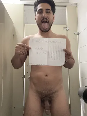 AF6B-Exhibitionist Fag