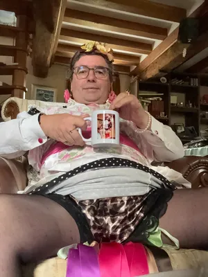 Sissy Ingrid la pute 