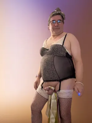 Sissy Ingrid la pute de Tata Suzette
