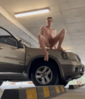 Fag Bouncing on Car Needs To Be Exposed