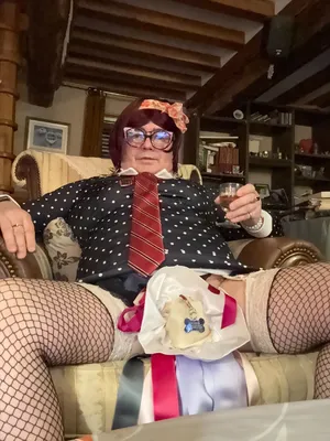 Sissy Ingrid la pute de Tata Suzette 