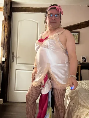 Sissy Ingrid la pute de Tata Suzette