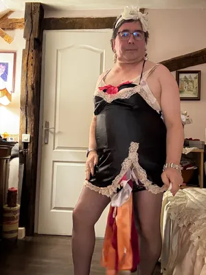 Sissy Ingrid la pute de Tata Suzette