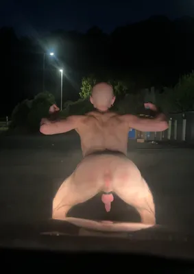 Public strip kik irishhole