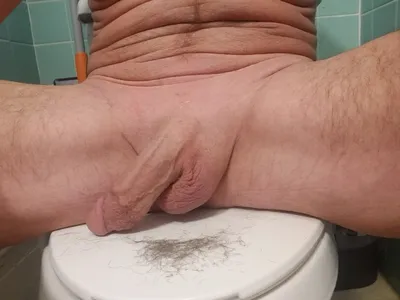 Shaving my pubes