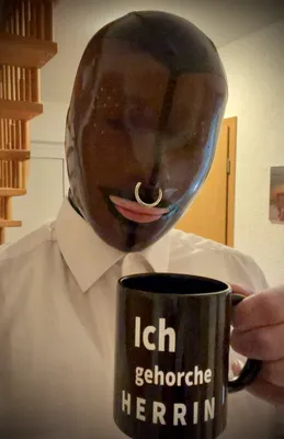 Die Gummisau im Homeoffice - Ki(c)k me: mux247